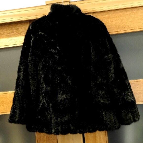 DONNA SALYERS FABULOUS FURS~Black Mink FAUX FUR HIP LENGTH COAT SZ MED LIKE NEW - Picture 4 of 8